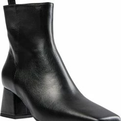 Apair Very Square Low Black