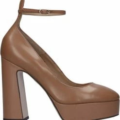 Lola Cruz NORTHER NUDE