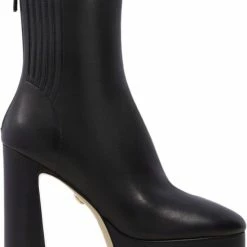 Lola Cruz LESTE NEGRO