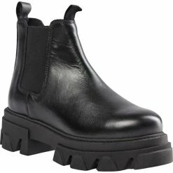 Shoe Biz Uwake Vaca Alfa Black